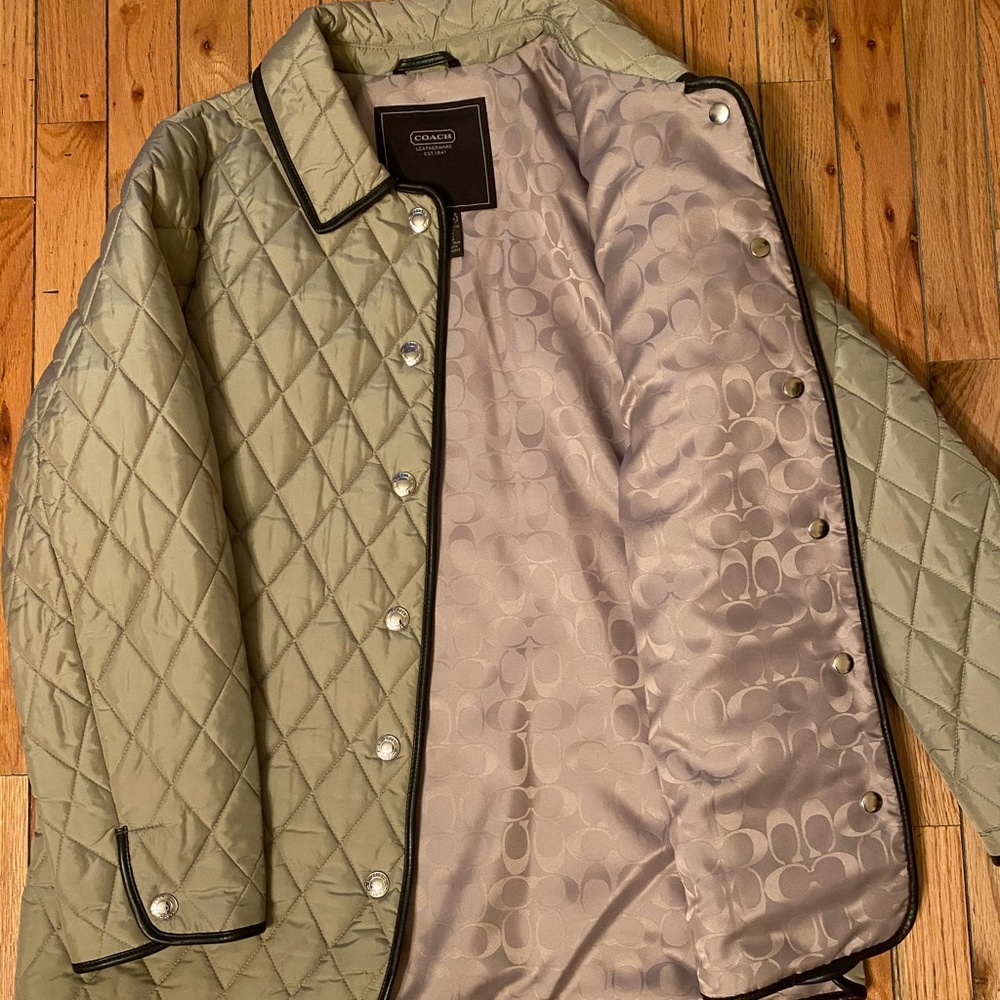 Women’s Coach beige-quilted jacket leather trim